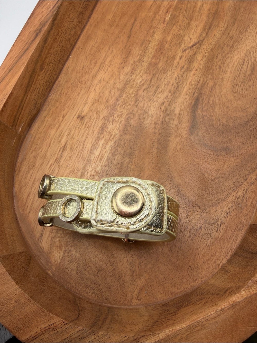 Gold Textured Double-Band bracelet - Picture 2 of 3